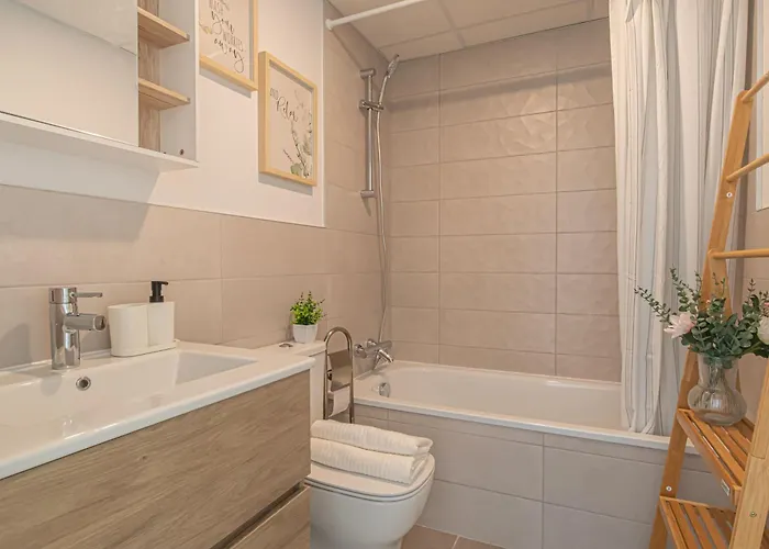 Cozy Εστεπόνα